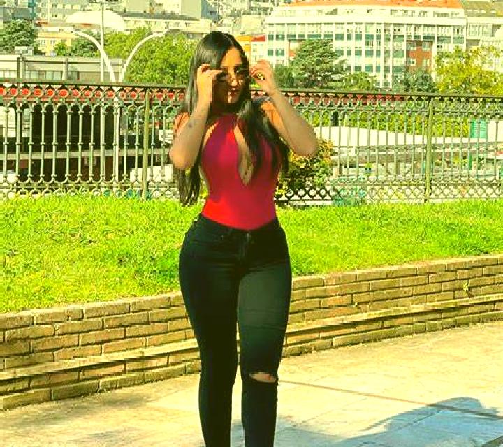 Martina Husillos escort