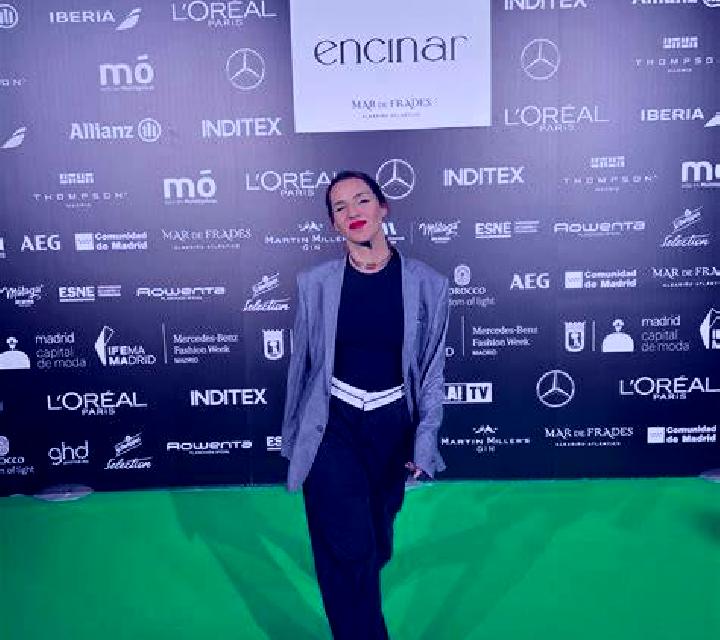 Ángela Uleila del Campo escort