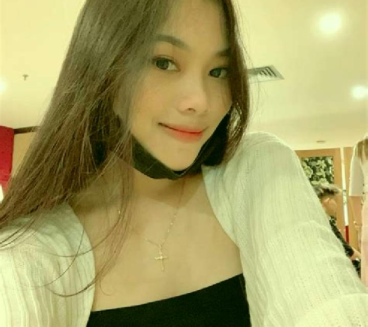 Nora Sanzoles escort