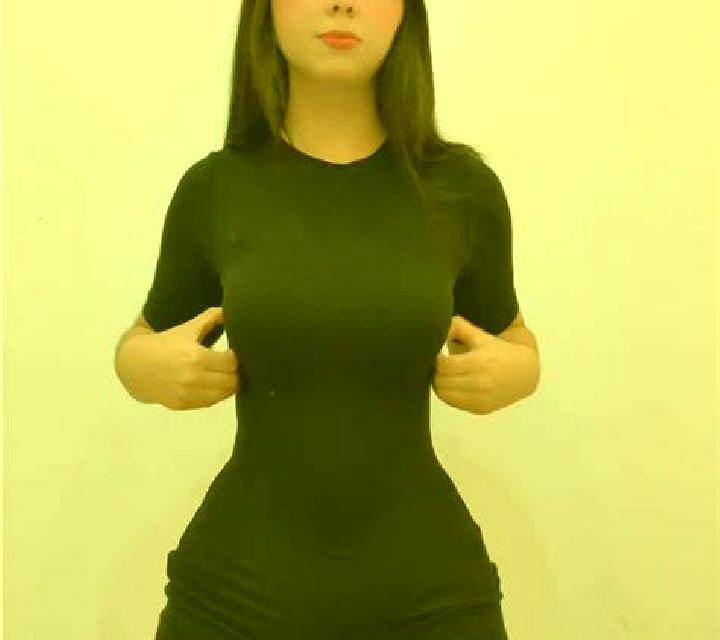Paula Cala de Portinatx escort