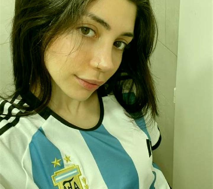Paula Iturrama escort