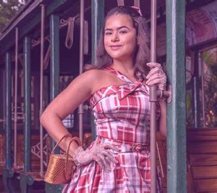 Paula Luzon escort