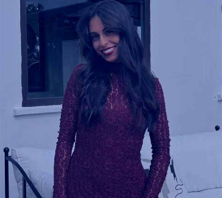 Renata 3 Escatron escort