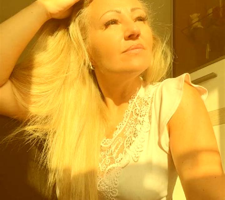 Renata Villalan de Campos escort