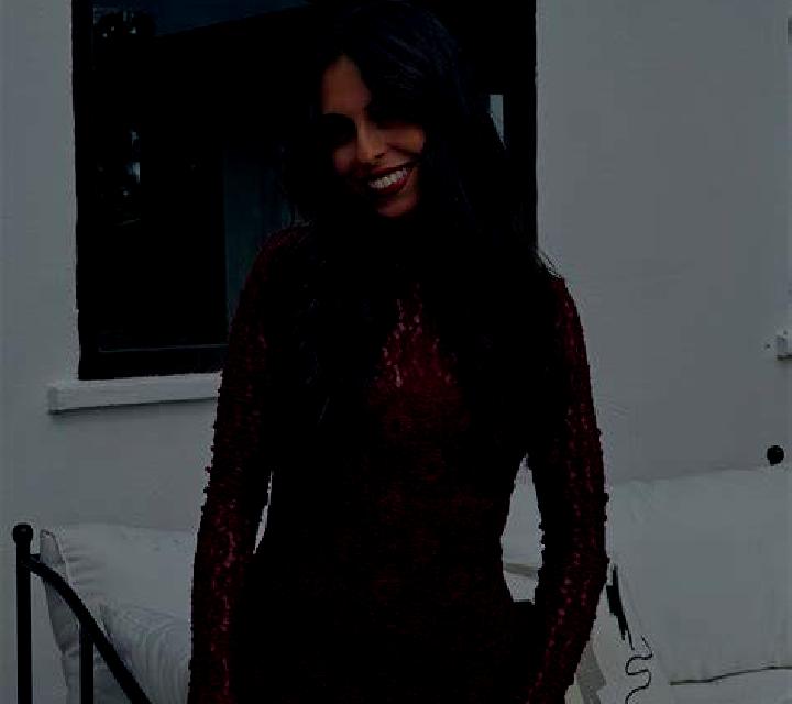 Rocío Vallirana escort