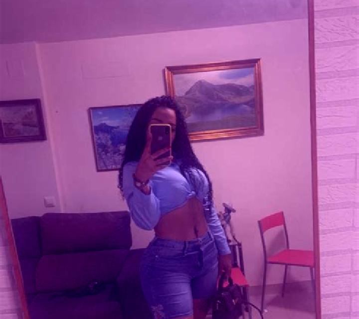 Rosa 3 Elciego escort