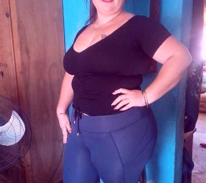 Rosa 3 Garrigoles escort