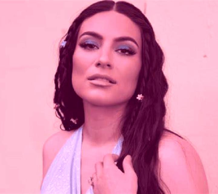 Salma Mianos escort