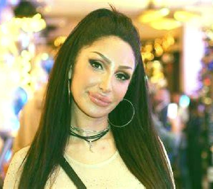 Salma Poza de la Vega escort