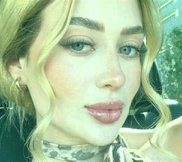 Sara 3 Castello de Farfanya escort