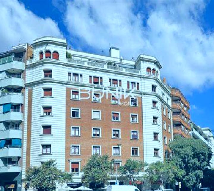 Sara la Nova Esquerra de l Eixample escort