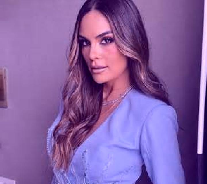 Valentina 2 Rupia escort