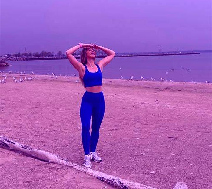 Valentina San Roman de Cameros escort