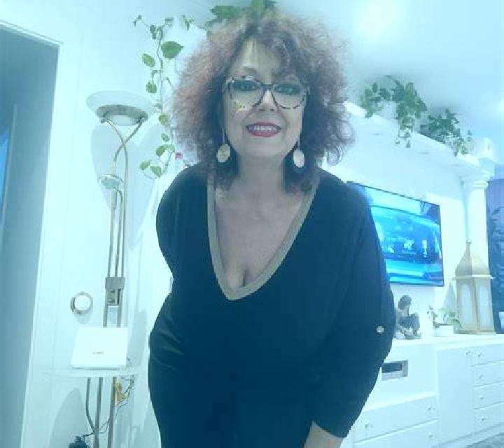 Ximena Beniatjar escort