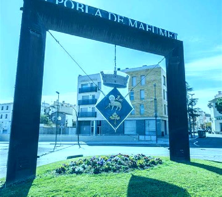 Yasmin 2 Metauten escort